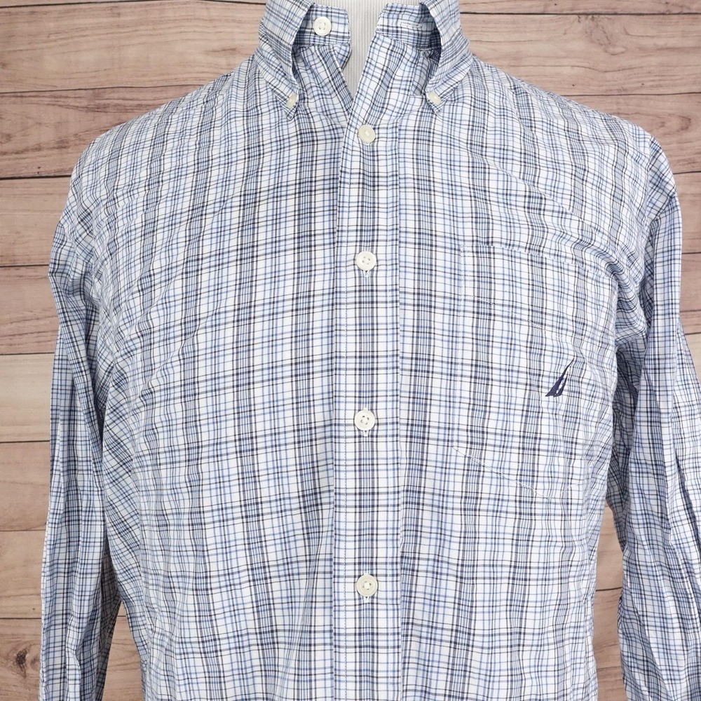 Nautica Shirt Mens L Blue Plaid Long Sleeve Button-Up Embroidered Pocket Cotton